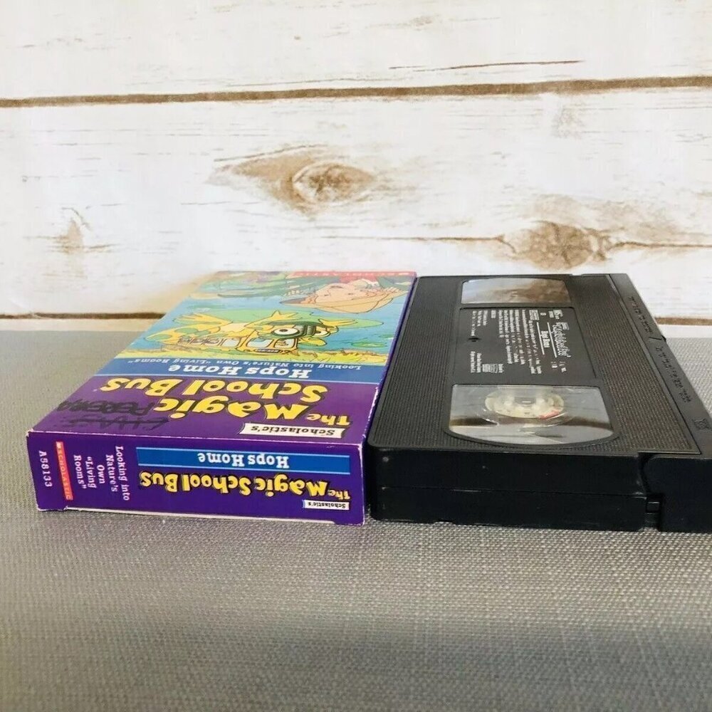 THE MAGIC SCHOOL BUS HOPS HOME VHS Home Video Cassette Tape - Picture 3 of 5